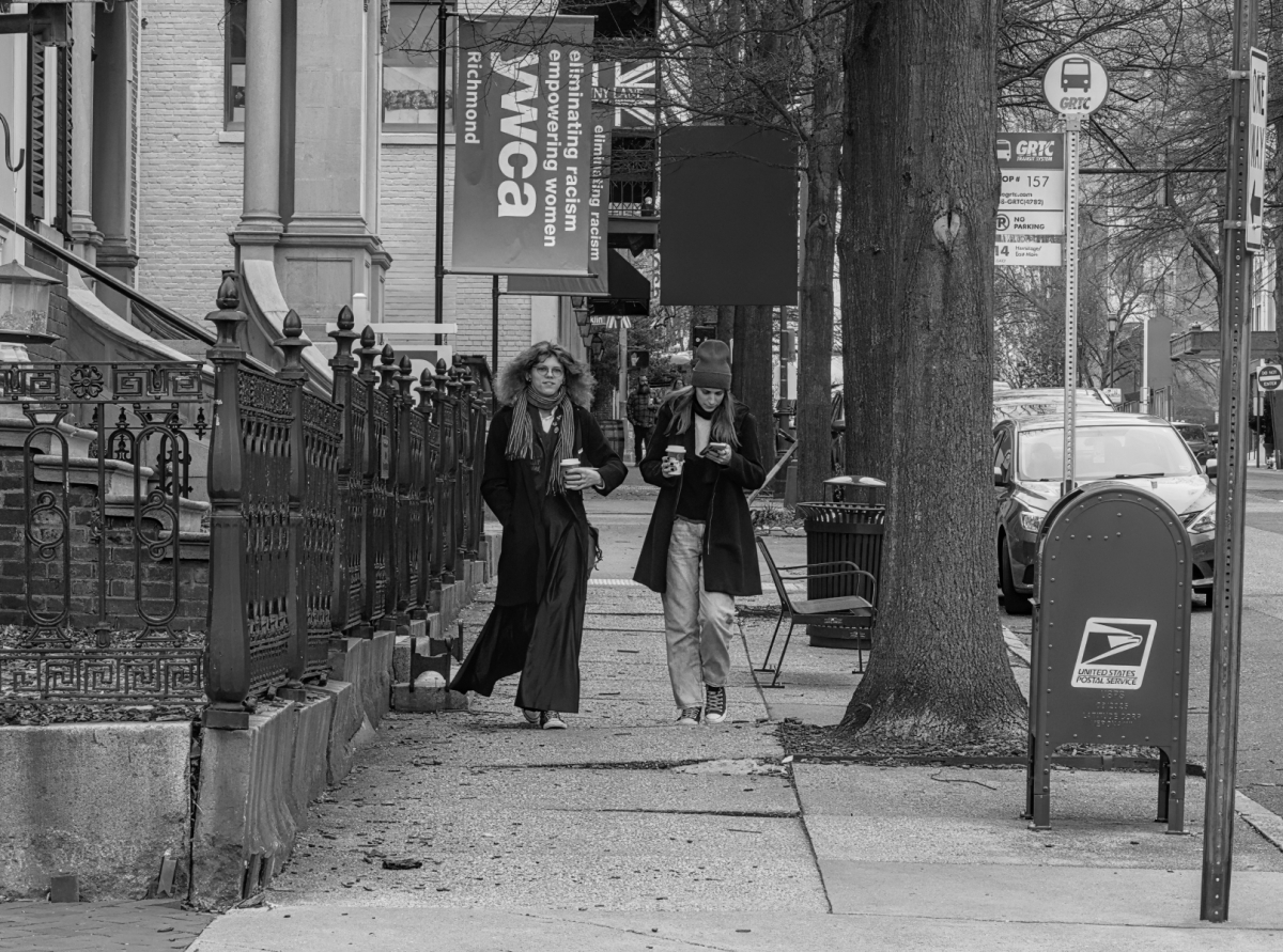 100J5871_bw.jpeg