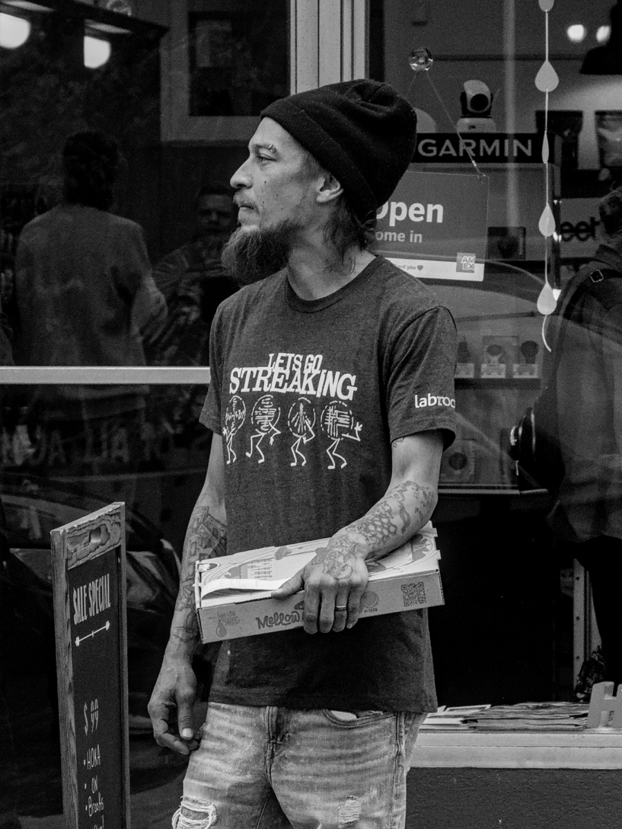 100J7689-bw.jpg