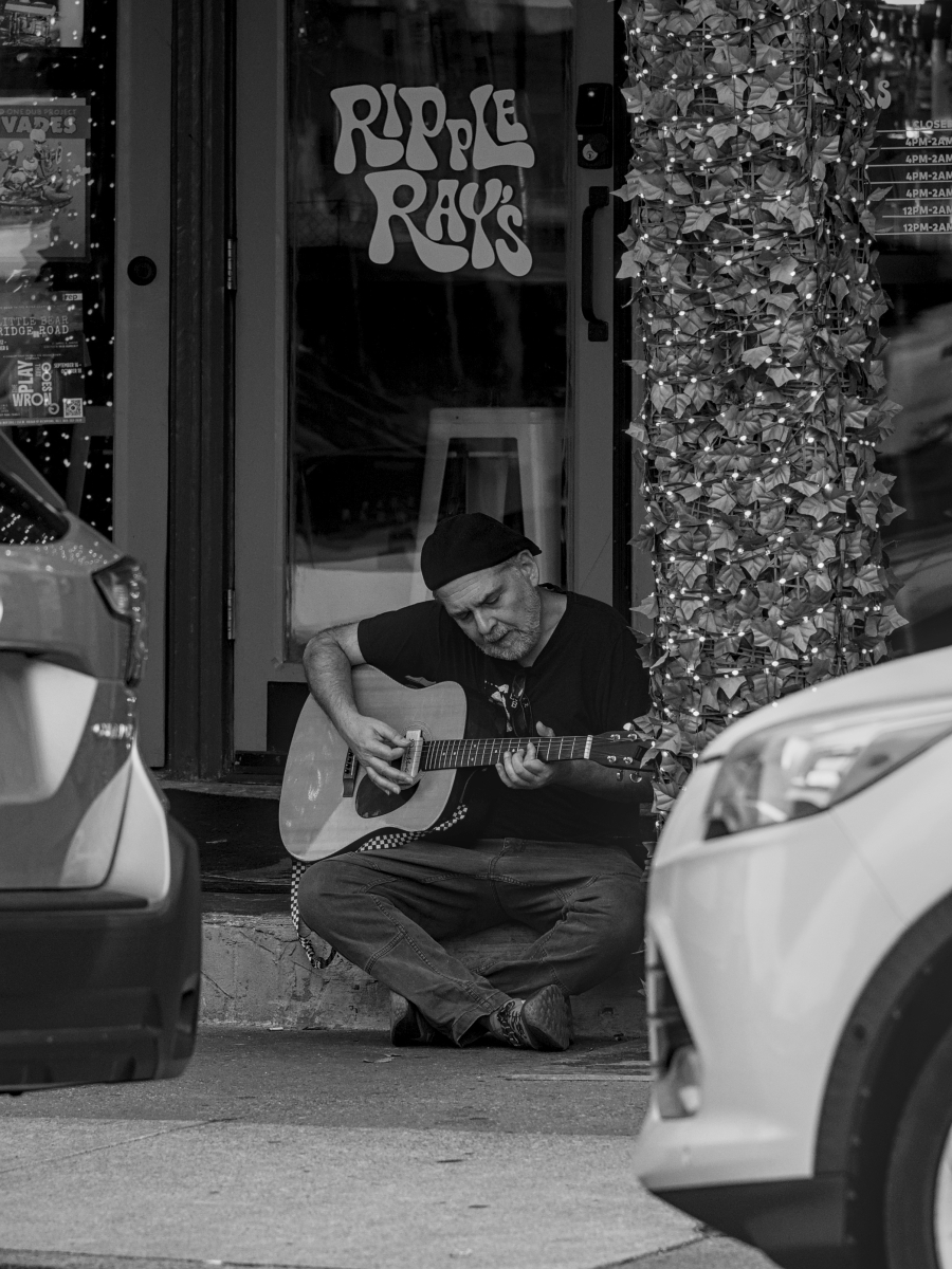100J9743-bw.jpg