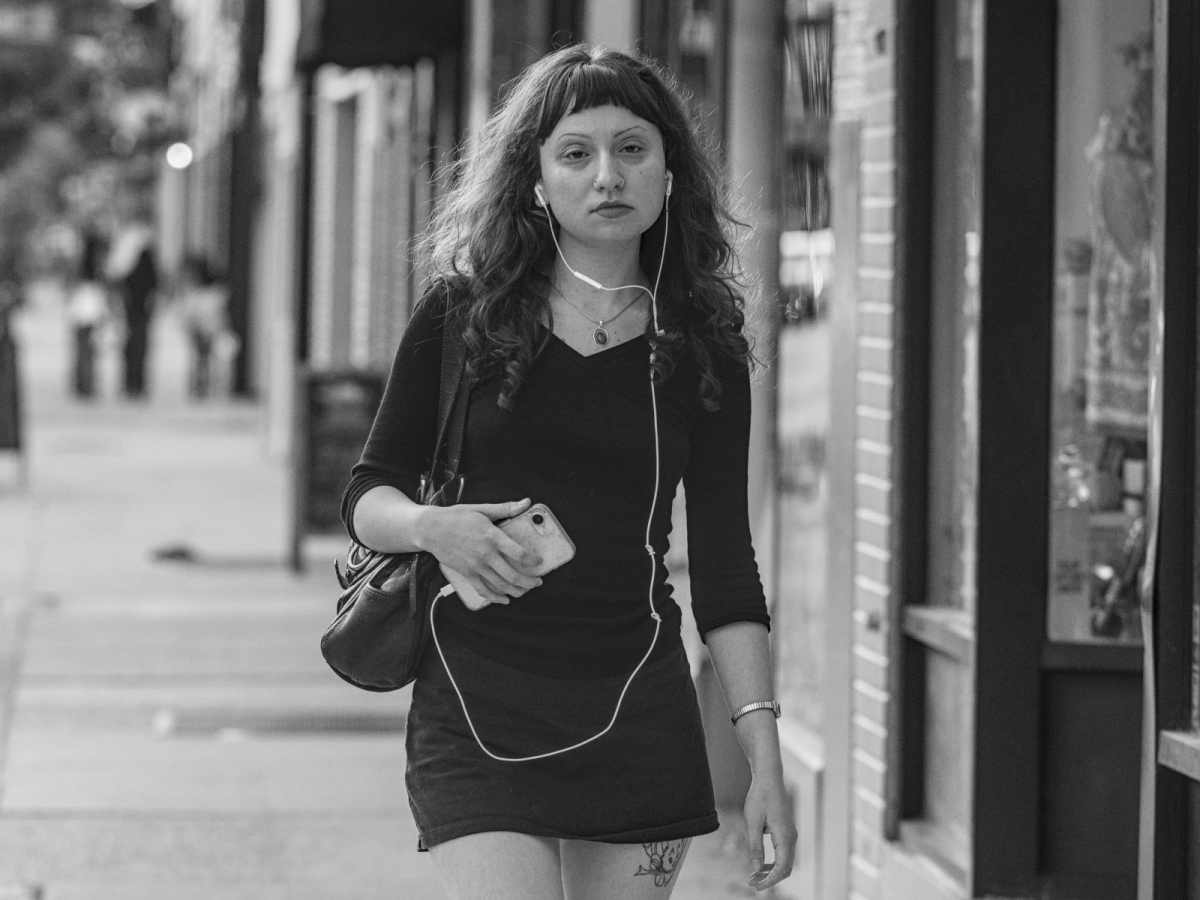 100J9781-bw.jpg